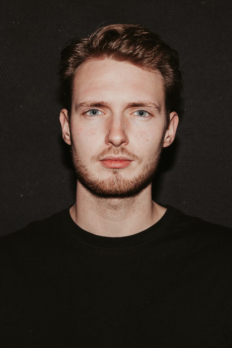 Over Maxim Ottevanger Photography - 2025